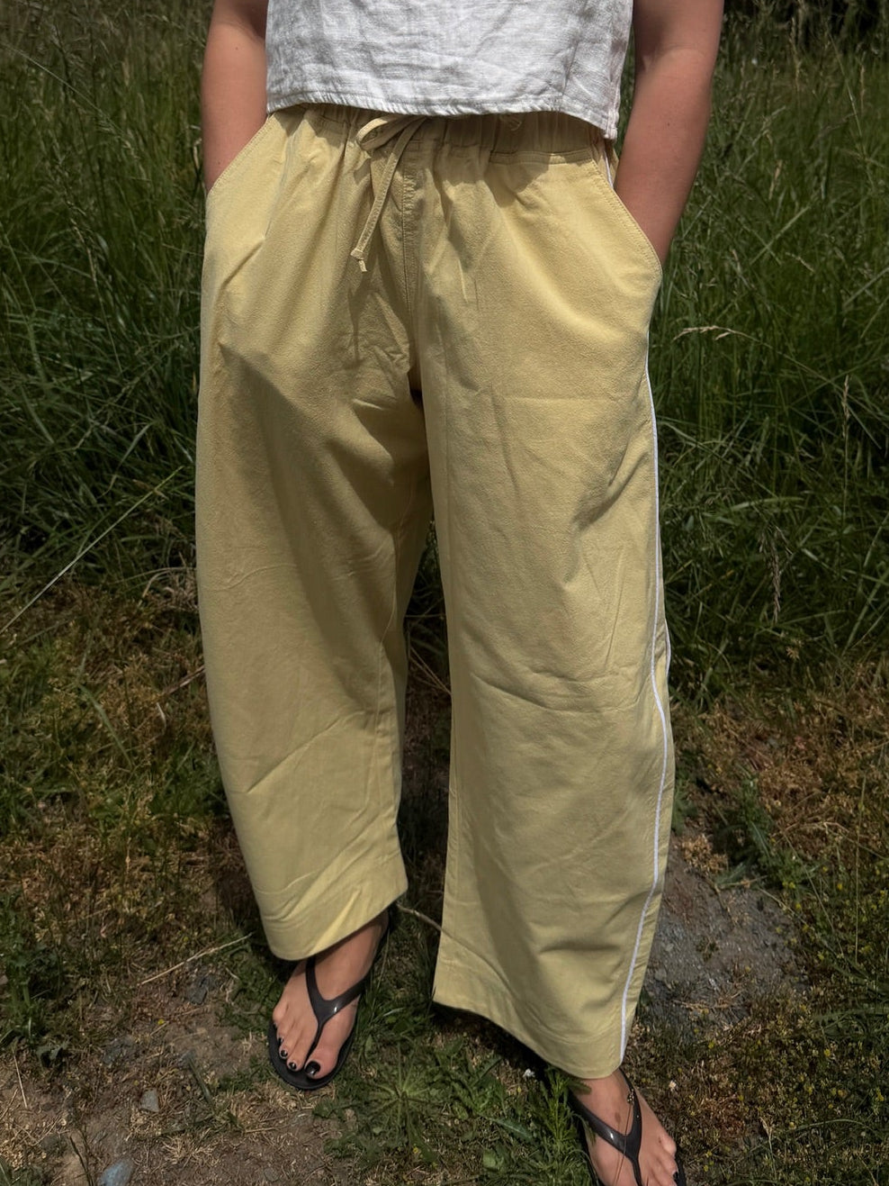 Jules Pant -Butter with White Piping