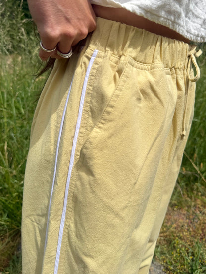 Jules Pant -Butter with White Piping