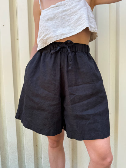 June Shorts - Black
