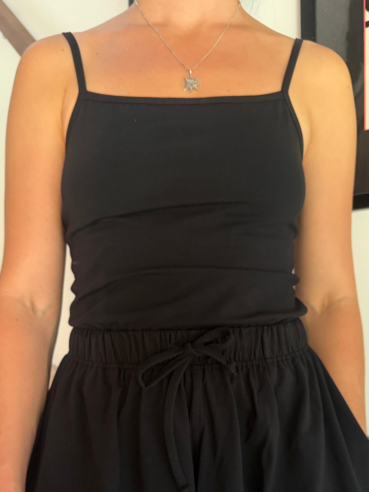 The Sunday Base Tank - Black